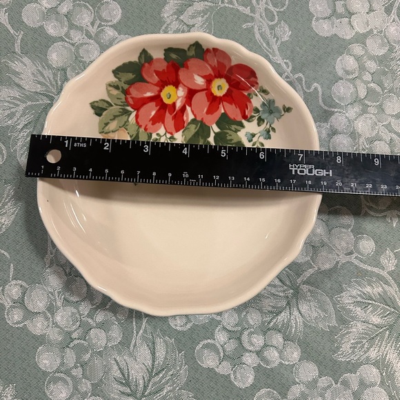 The Pioneer Woman Pasta Bowl Set in Teal, Yellow, Green and Red - Picture 4 of 5